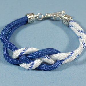 Celtic Knot, Paracord Bracelet in Various Color Combinations