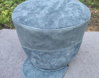 Corona rastafari de cuero hecha a mano / Estilo regla moderna / Gamuza gris y cuero bicolor / Banda de 61 cm / Corona para rastas