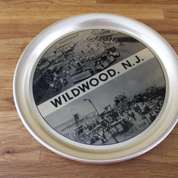 Plateau de service souvenir de Wildwood New Jersey avec des photos vintage de la promenade et de Hunt's Pier