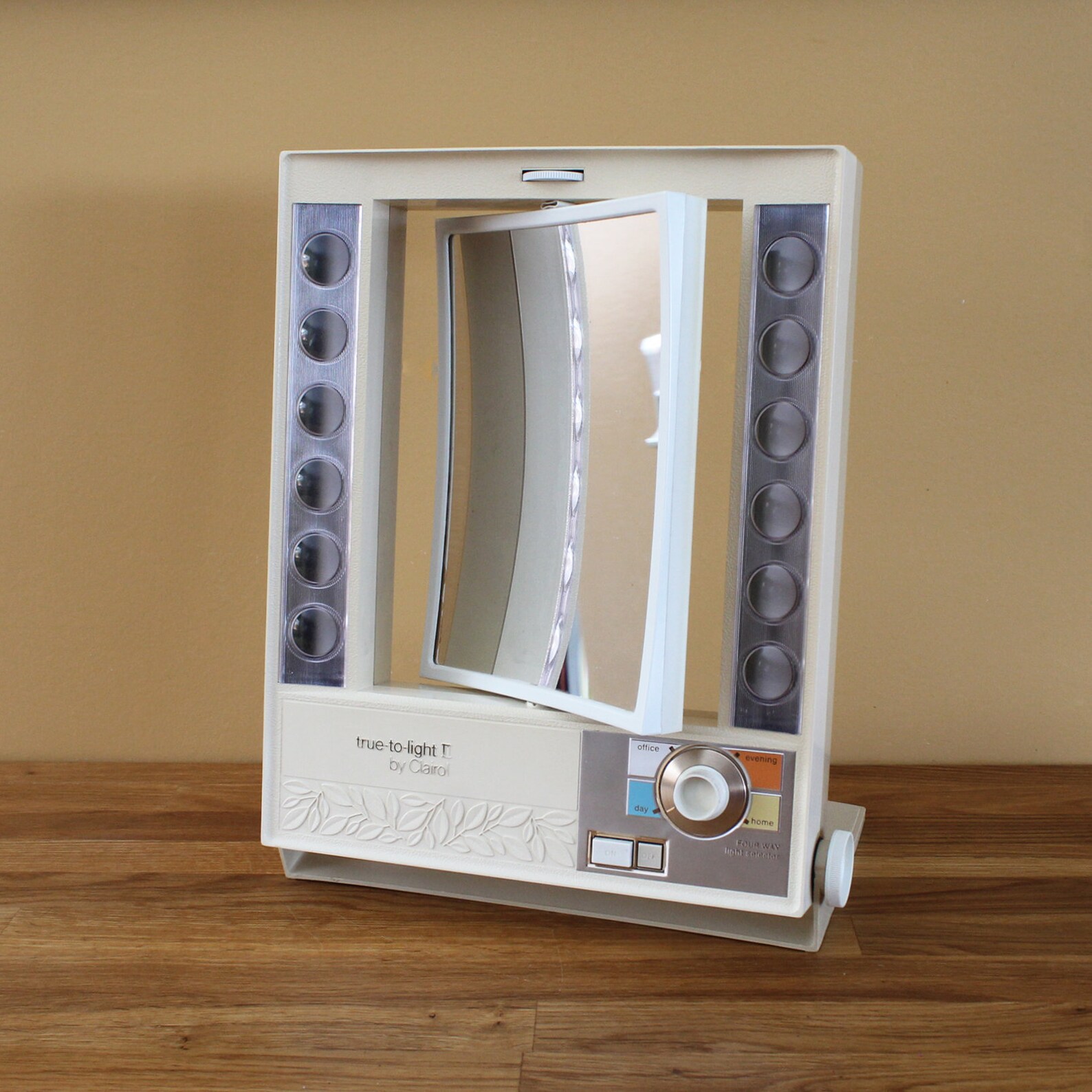 Vintage Lighted Makeup Mirror Clairol True to Light II Etsy