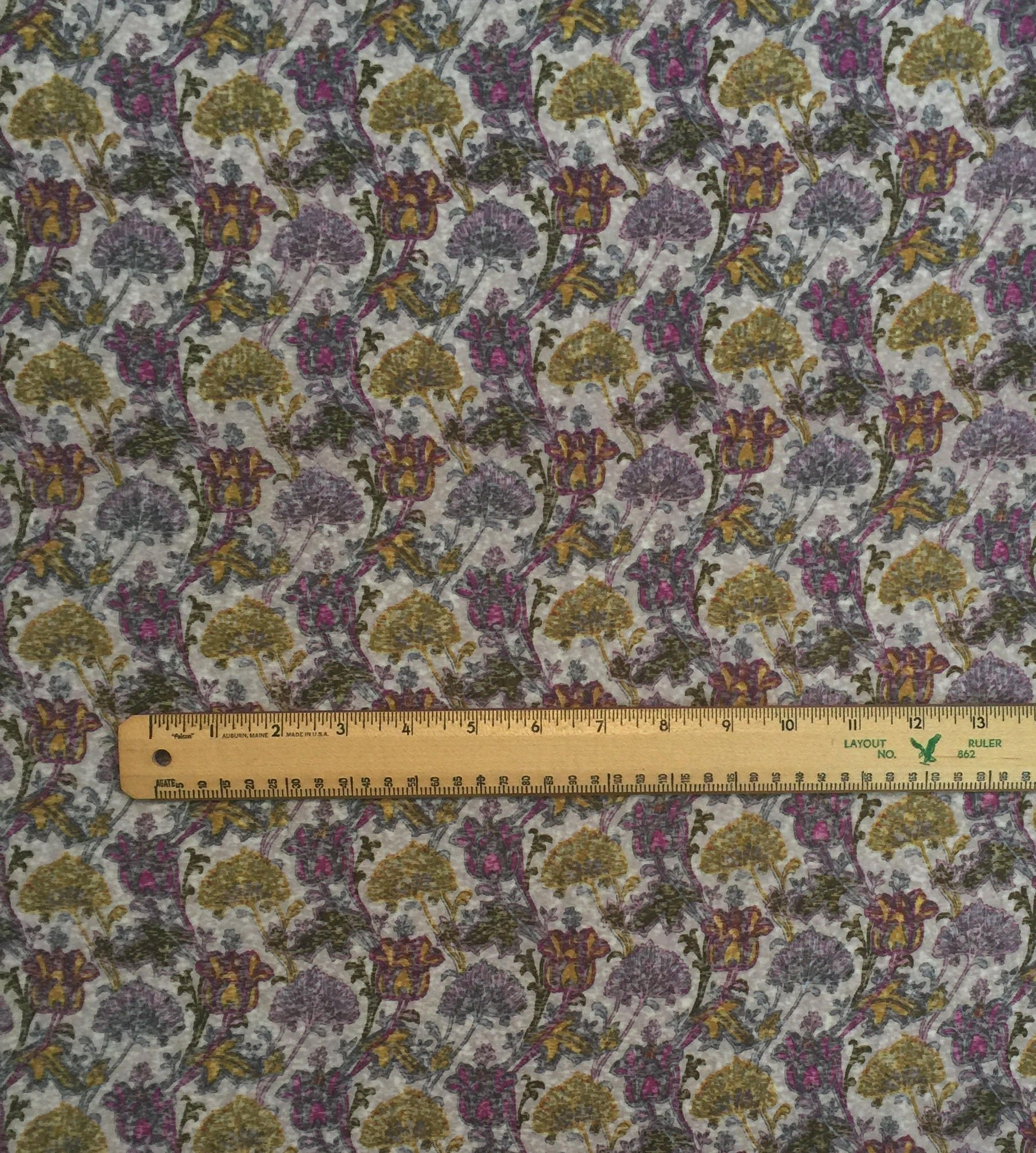 17278 Printed Onionskin Knit Grape and Gold Sold by the Yard Etsy.de