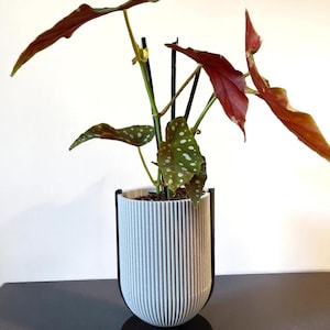 Mid-Century Modern Planter with Stand, Plant Pot, Indoor Planter, Outdoor Planter, Plants, small planter, large planter, medium planter