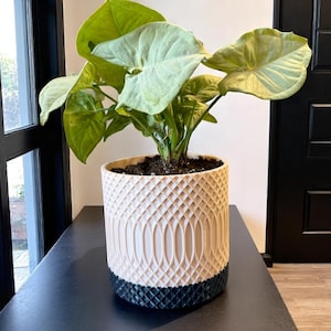 Diamond 3D Printed Planter with Drip Tray - Indoor/Outdoor Plant Pot
