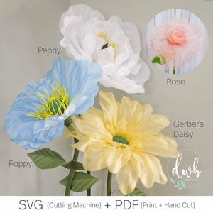 Peut inclure: Image de fleurs en papier, dont un coquelicot bleu, une pivoine blanche, une rose rose et une marguerite jaune. Le texte sur l'image indique "SVG (Cutting Machine) + PDF (Print + Hand Cut)".