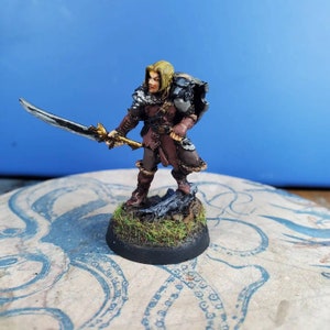 Hand painted METAL miniature perfect for your DnD, pathfinder or other tabletop rpgs.
