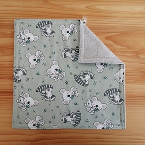 Serviette de table enfants doublée éponge bambou Koalas fond vert