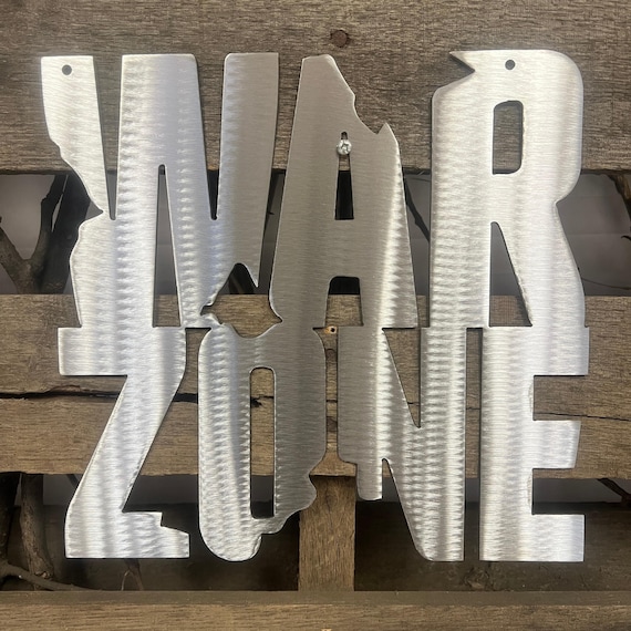 Décoration Murale Warzone En Métal 20,3 X 30,5 Cm - Panneau étain, Design Gaming, Pour Chambre, Bureau, Bar