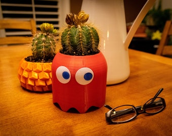 Pacman Inspired Ghost Planter - succulent planter - 3d printed - Succulent pots - gift for her - gift for mom - gifts for women - cactus
