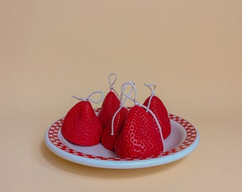 Fresas en el Cielo (Strawberry Candle) // Strawberry Candle // Cute Candle Gift