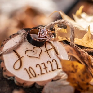 RUSTIC Ring Bearer Pillow Wood Slice - Wedding Ring Holder - Ring Bearer Pillow Alternative - Engraved -Custom Personalized wedding ornament