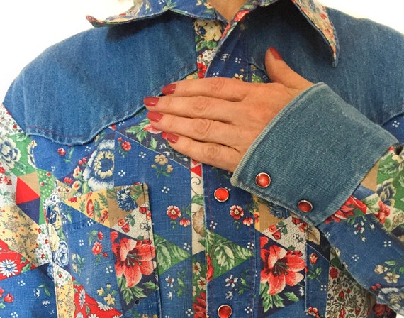 Vintage denim patchwork shirt, hand sewn western … - image 4