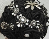 Gothic bouquet, brooch bouquet, Gothic wedding, wedding bouquet, Gothic bride, black bouquet, black rose, alternative wedding, alt bride