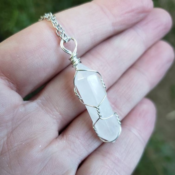 Dainty White Quartz Crystal Point Wire Wrapped Pendant Necklace - Dainty Necklace - Minimalist Necklace - Everyday Necklace