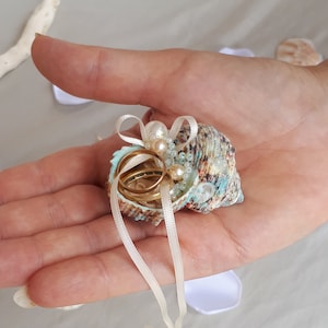 Shell Ring Holder, Wedding Ring Holder, Seashell Ring Bearer, Wedding Ring Bearer, Beach Wedding, Sea Shell Ring Bearer