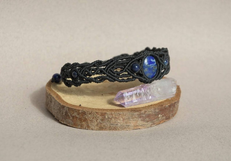 Bracelet with Lapis Lazuli Macram\u00e9 Boh\u00e9me Jewelry Lapis Lazuli Micro Macram\u00e9.