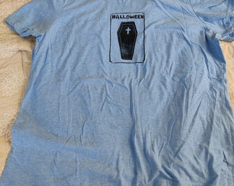 Handprinted Halloween Playing Card Light Blue Short Sleeve Shirt Upcycled - Size XXL