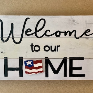 Magnet board with interchangeable wood cut outs | hand painted wood sign | seasonal home decor| front door sign