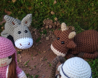 Nativity stable cow and donkey, Crochet nativity set, handmade nativity