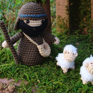 Shepherd and sheep, Crochet Nativity Set, Christmas nativity scene, handmade nativity