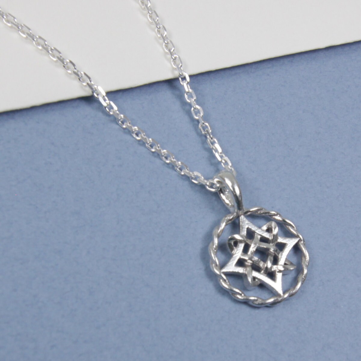 Little Silver Round Celtic Knot Star Pendant - Etsy