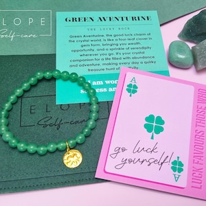 Groene aventurijn bedelarmband, met gesmolten schijfbedel. Go Luck Yourself-bevestigingskaart en etui. Hartchakra. De Lucky Rock.