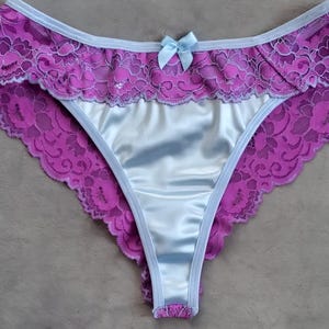 Calcinha Cheeky de Cetim e Renda Lingerie Feita à Mão Calcinha Bonita Roupa Interior Sexy Feminina Roupa Interior Feminina Lingerie de Renda Calcinha Sexy