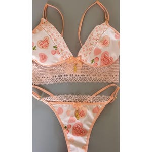 Conjunto de lingerie com sutiã sem aro e estampa de coração, em algodão, modelo Love Charm – Feito à mão nos EUA