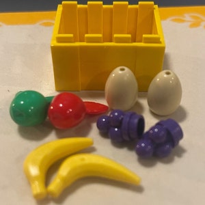 LEGO® -  Crate w/ food