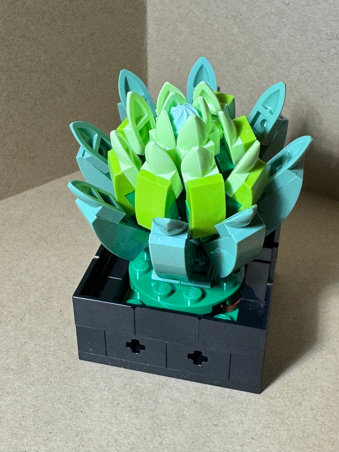 Hens and Chicks Succulent LEGO® Mini-build NEW