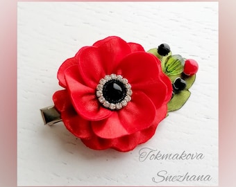 Poppy hair clip Satin ribbon flowers Red flower with black rhinestone Red Poppy flower Hair clip Kanzashi clip Flower hair clip toddler