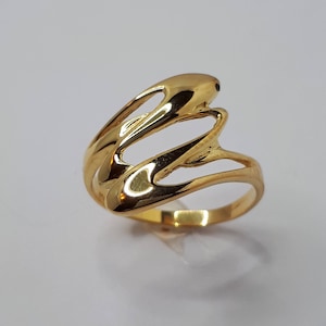10k Yellow Gold Abstract Ring, Size 7