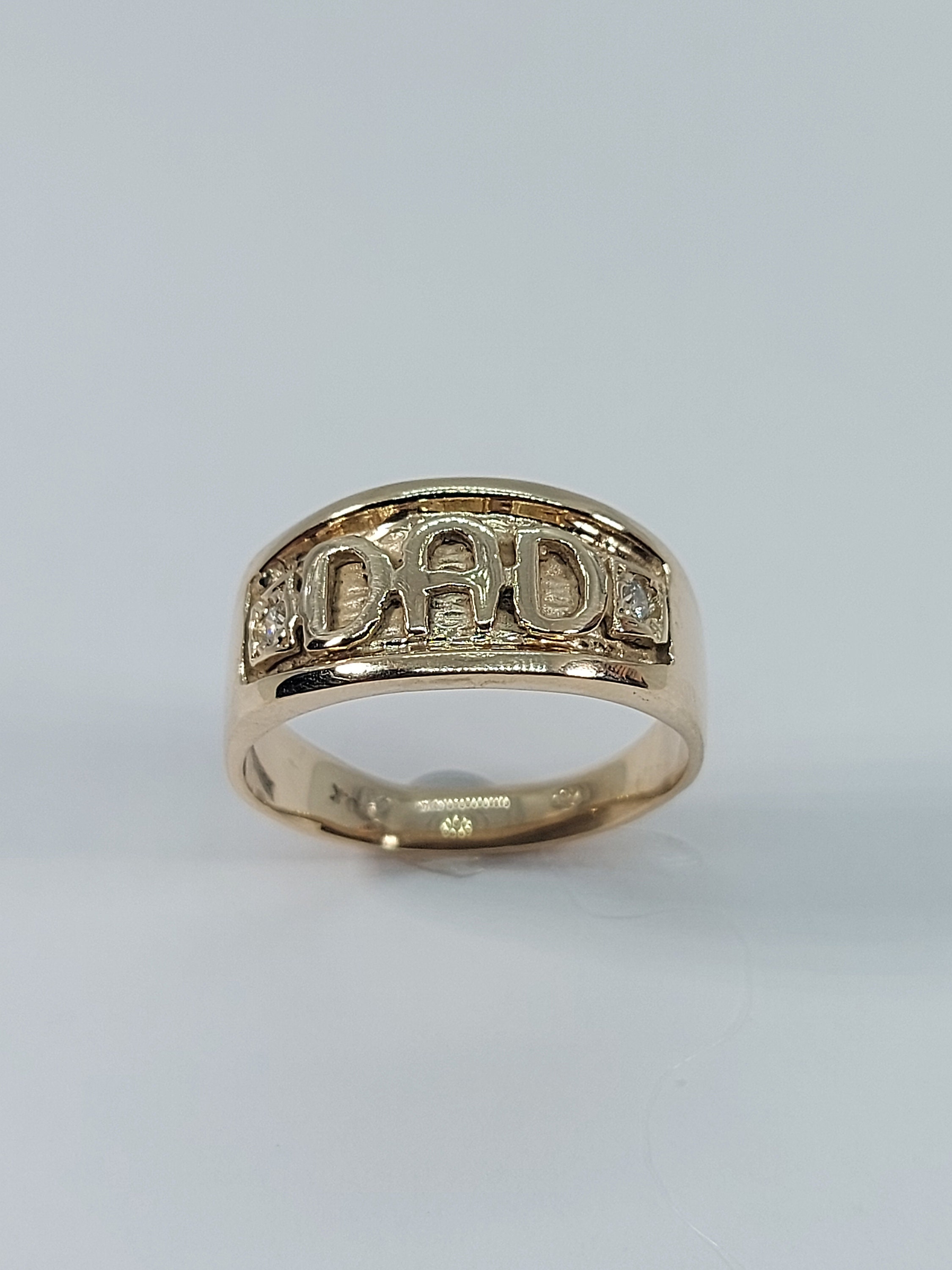 Pre-Owned 9ct Yellow Gold CZ Dad Ring - Size O – Charles Fish