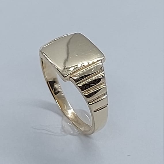 Chevaliere enfant chevaliere chevaliere en or bague initiales bague en or jaune 10 carats chevaliere en or jaune livraison gratuite bague fille bague garcon Etsy France