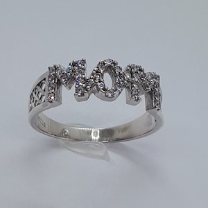 Mom Silver Ring, Sterling Silver, Women Ring,  Zircon Ring, Ring for Her, Women Zircon Ring, Silver Ring for Her, Birthday Gift
