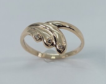 10k Yellow Gold Diamond Ring, Size 6.5