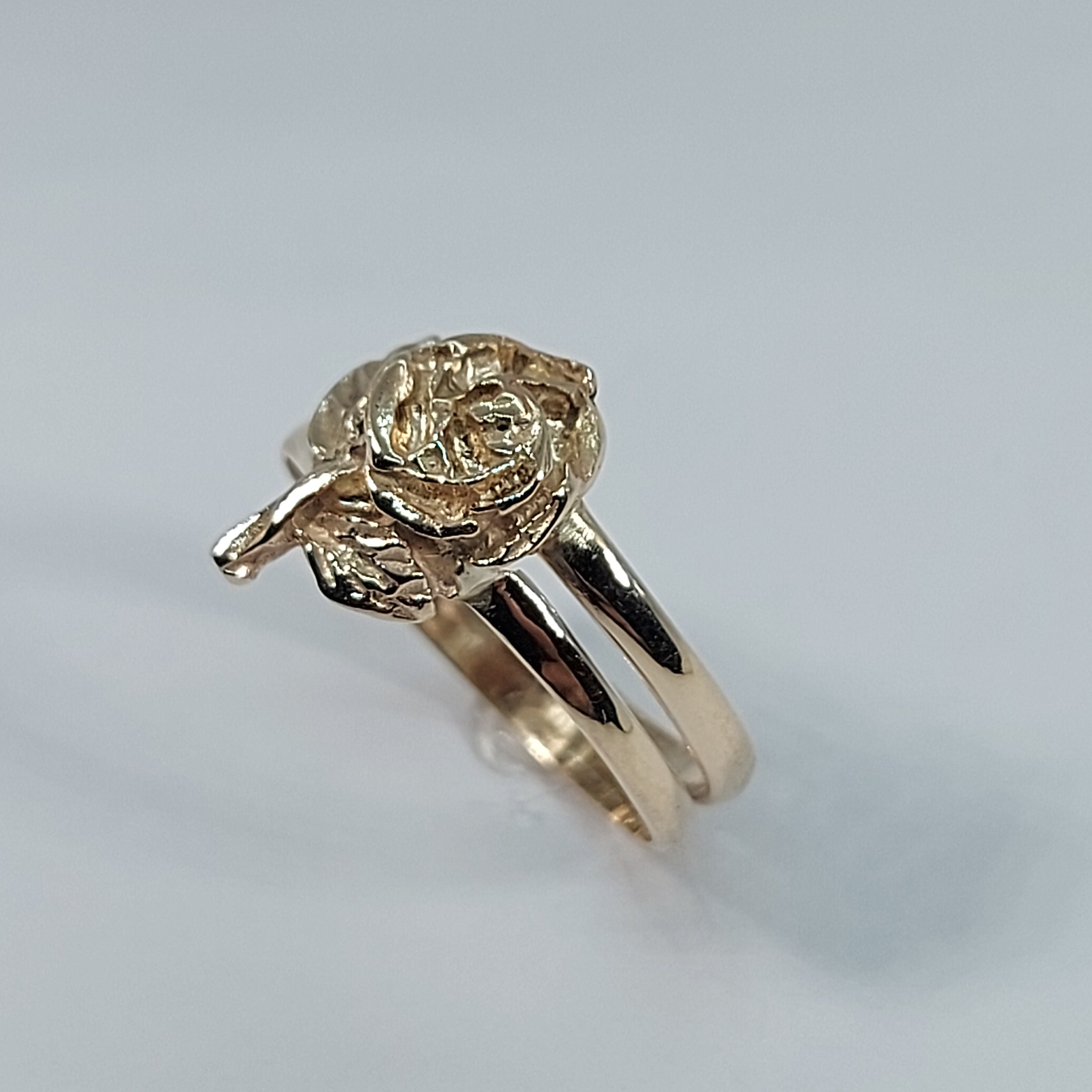Wonderful Collector ❤️10k Size 5.75 Precious Solid Yellow Gold Tourmaline Floral Ring! main image 1