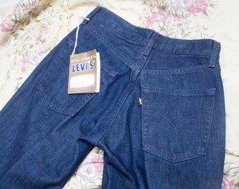 Levi's Sta-Prest for Gals Black Label deadstock 90's mid rise blue dark wash center creased bootcut denim trousers (W26-L31)