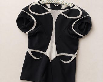 Junya Watanabe Comme des Garçons S/S 2012 black and white cap sleeves honeycomb mesh tech top avant-garde style (L)