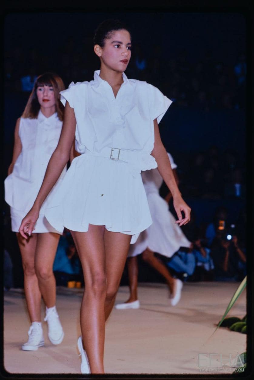 Runway Eu Kenzo Clothing Kenzo 2008 A Model Showcases Designs On