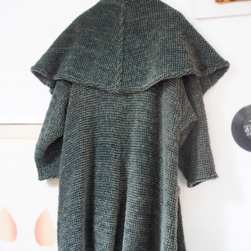 1980's green melange chenille and shops wool oversize shawl collar duster coat with hoodie and side pockets made in Italy (ONE SIZE)
