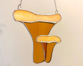 Pfifferling-Pilz-Buntglas-Sonnenfänger