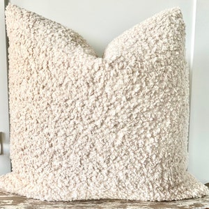 Boucle Pillow Cover | Modern & Minimal Pillow | Cream Linen Back | Teddy Pillow Cover Bouclé Look | Sherpa Throw Pillow | Mud cloth mixer