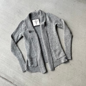 y2k abercrombie and fitch wollmischung graue strickjacke Anfang 2000