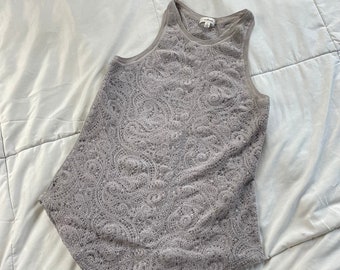 Camiseta sin mangas de encaje gris claro WILFRED Coquette / Talla XS