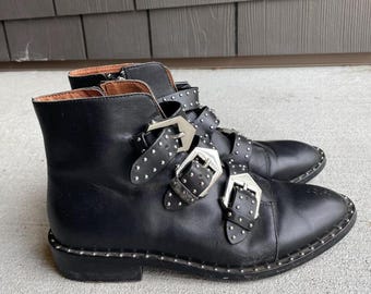 Botas de tornozelo pretas de couro com tachas Gianni Bini Indie Sleaze Festival | Tamanho 7