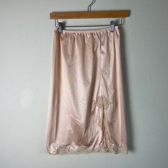 Vintage beige satin midi slip skirt with lace sli… - image 3