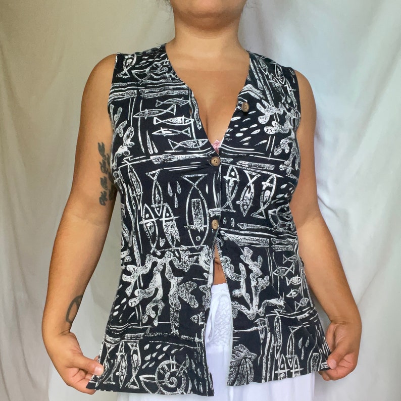 Vintage Hilo Hattie Fish Print Tank Top | 90s Hawaiian Vest, Size S-M ...