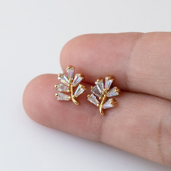 Tiny Leaf Earrings Gift For Mom Diamond Nature Inspired Style Small Bling Glam Cute Everyday Jewelry Prom Birthday Mother's Day Gifts In Box