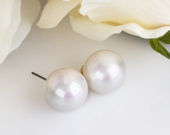 Pearl Stud Earrings Wedding Bride Bridesmaids Gift For Mom Large White Aurora Smooth Round Studs Classic Simple women's Fashion Accessory