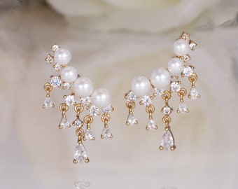 Pearl Ear Climber Earrings For Wedding Bride Bridesmaids Gift Diamond Drop Ear Crawler Jackets Mother's Day Prom Graduation Women's Style